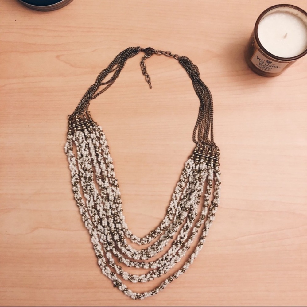 AKIRA statement necklace